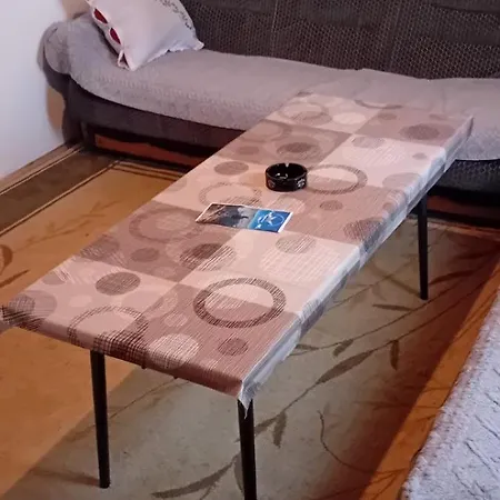 Honeyhouse Tjentiste, Foca Nyaraló Ivisovo Greblje